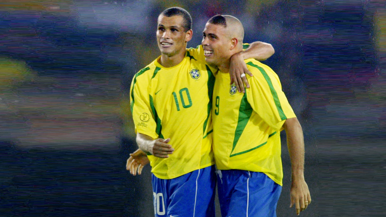 它不仅反映 它不仅反映