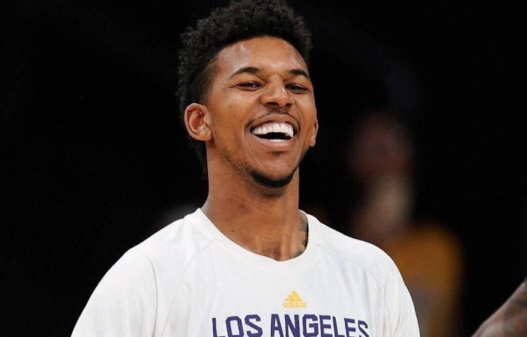 争舆论场 争舆论场